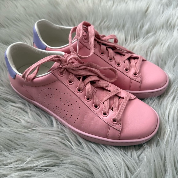 GUCCI Perforated Ace Sneakers Size 5.5 - Picture 1 of 11
